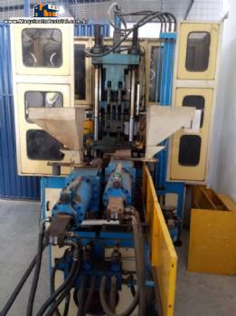 Injetora de pl�stico Bras Injet