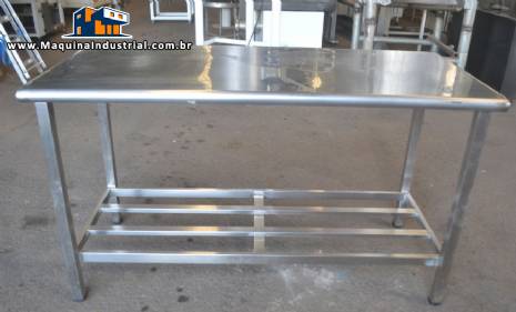 Mesa de a�o inox 700 mm x 1500 mm