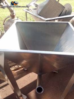 Silos de alimenta��o para rosca transportadoras em inox