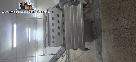 Misturador de p�s em inox 2 eixos Simetria MMF 300 para carnes embutidos pet food massas aliment�cias