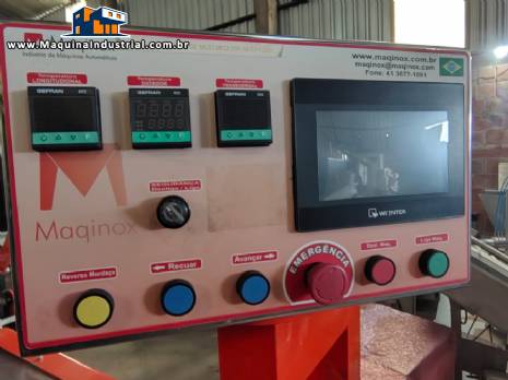 Embaladora flow pack em a�o inox Maqinox