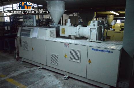 Extrusora de pl�stico rosca dupla Battenfeld