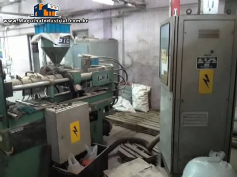 Injetora de pl�sticos PIC