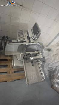 Fatiadora fatiador autom�tico em a�o inox Bizerba para queijos frios embutidos carnes