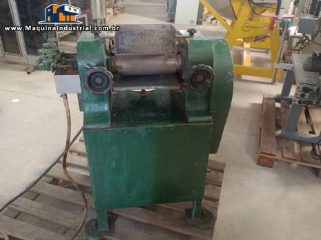 Moinho refinador de rolos em ao carbono 250 mm 3 cilindros