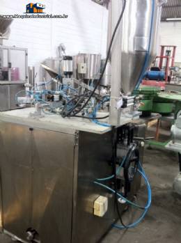 Envasadora autom�tica de bisnaga IWKA