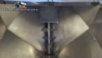 Rosca transportadora helicoidal inclinada com silo em inox