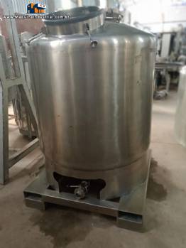 Tanque movel em a�o inox com pallet inox embutido 950 litros