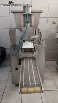 Formadora de hambrguer em inox Sampafi 45 unidades por minuto