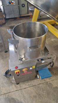 Formadora autom�tica de hamb�rguer Minerva Omega Group 2018