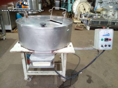 Compactadora com masseira contínua Braslaer Compactadora com masseira contínua Braslaer