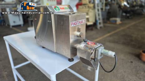 Extrusora de massas macarrão fresco Italvisa Pastaia 2 para 5 a 10 kg / h Extrusora de massas macarrão fresco Italvisa Pastaia 2 para 5 a 10 kg / h