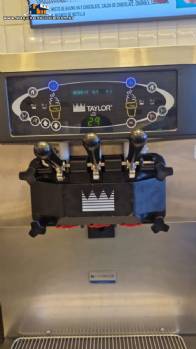 Máquina de sorvete expresso em inox Top Taylor com 3 bicos Máquina de sorvete expresso em inox Top Taylor com 3 bicos