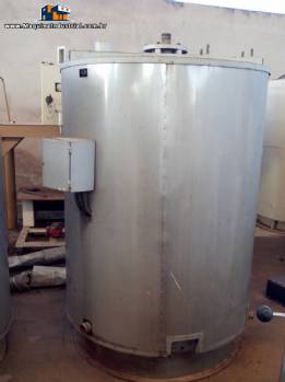 Tanque encamisado de 3.000 litros Tanque encamisado de 3.000 litros