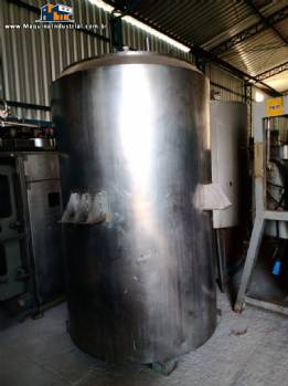 Tanque misturador com agitação em inox 2.000 kg isolado Inoxil Tanque misturador com agitação em inox 2.000 kg isolado Inoxil